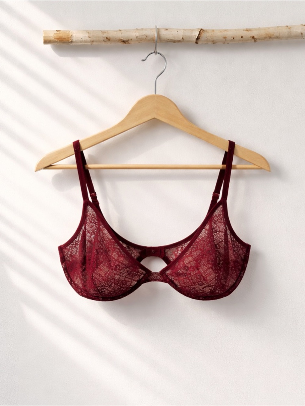 Victoria’s Secret Burgundy Lace Underwire Bralette Sheer Adjustable Straps 34DDD